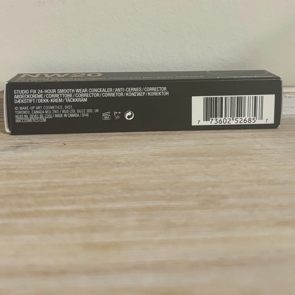 🆕 NIB MAC Cosmetics Studio Fix 24-Hour Smooth Wear Concealer - NW20